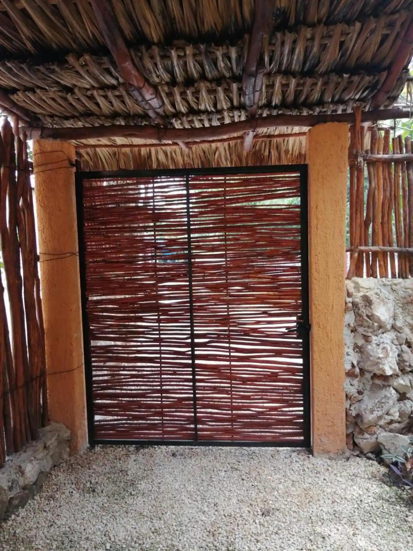 Suites De Piedra Y Colores En Chichen Itza ピステ エクステリア 写真