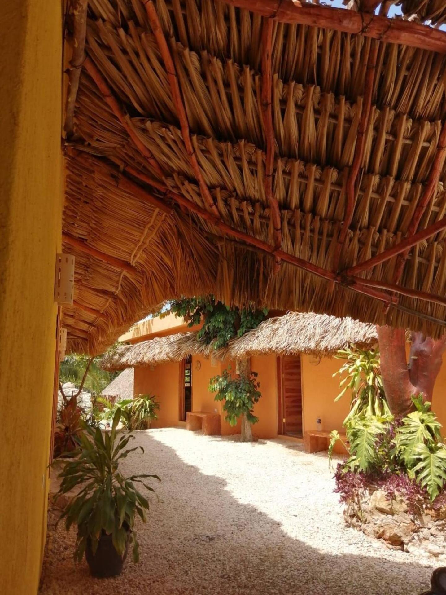 Suites De Piedra Y Colores En Chichen Itza ピステ エクステリア 写真